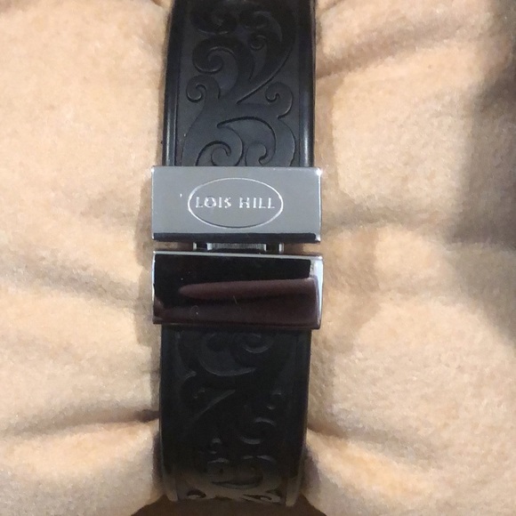 M LOIS HILL Swiss Made Grey Face Automatic Unisex Watch - Picture 3 of 17